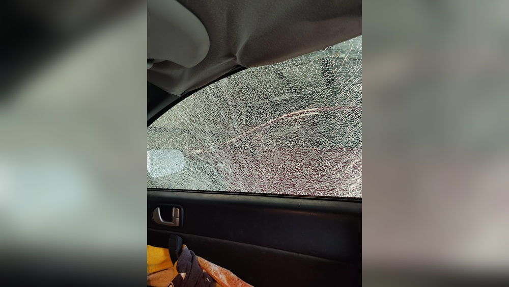 can a windshield shatter from heat jpg
