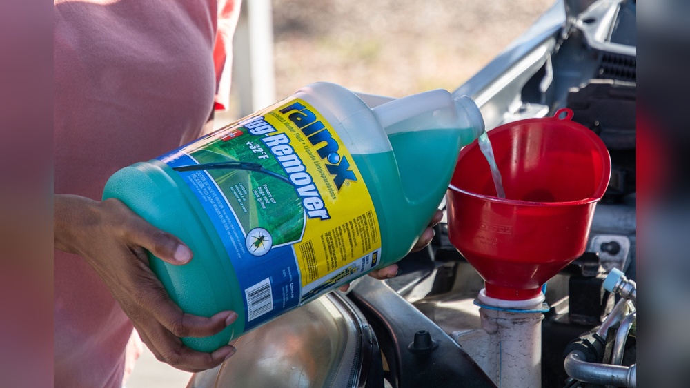 can windshield wiper fluid freeze jpg