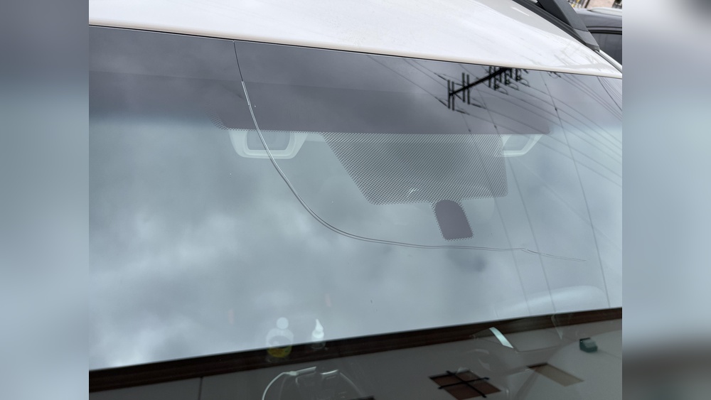 do subaru windshields crack easily jpg