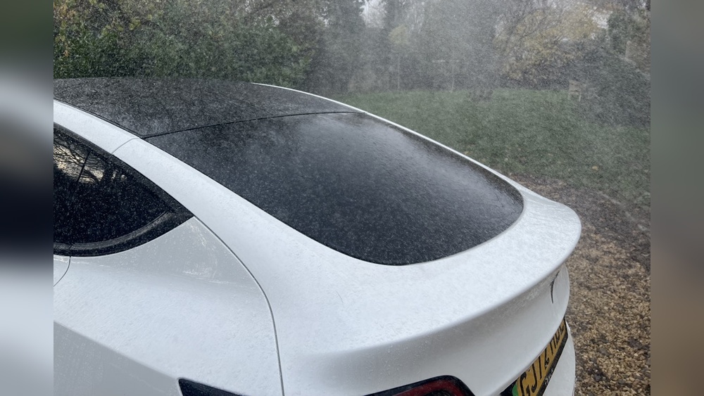 do teslas have back windshield wipers jpg