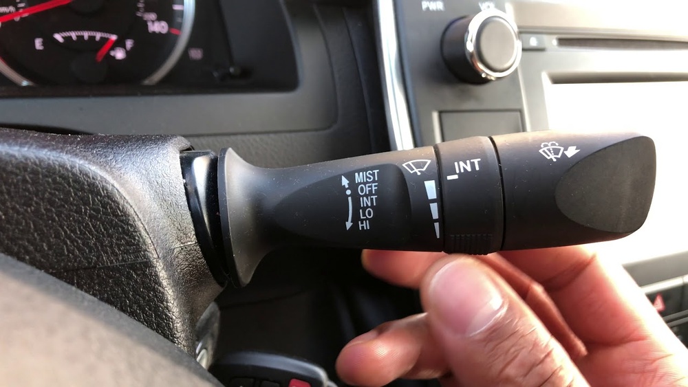 how to spray water on windshield toyota camry jpg